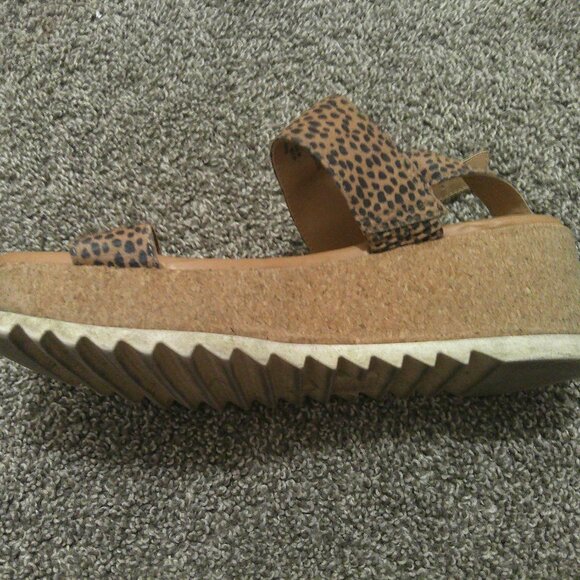 Heels - Picture 3 of 5